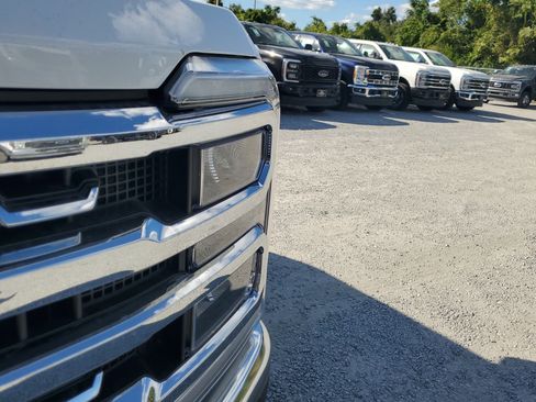 New 2026 Ford F250 XLT w/ XLT Premium Package image 3