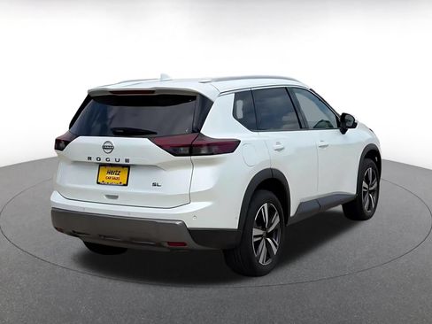 Used 2026 Nissan Rogue SL FWD image 14