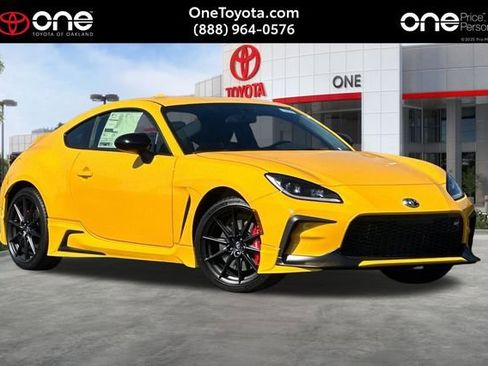 New 2026 Toyota GR86 YUZU Limited image 2