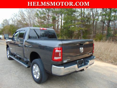 Used 2023 RAM 2500 Big Horn w/ Level B Equipment Group image 9