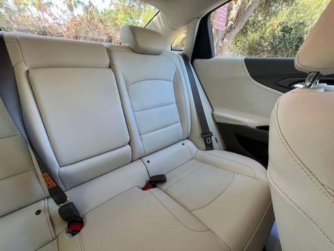 Used 2024 Chevrolet Malibu LT image 37