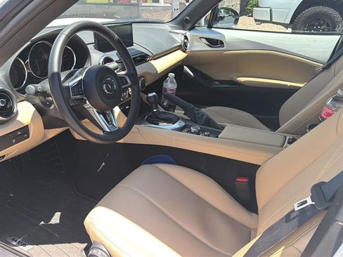 Used 2025 MAZDA MX-5 Miata RF Grand Touring RWD image 6