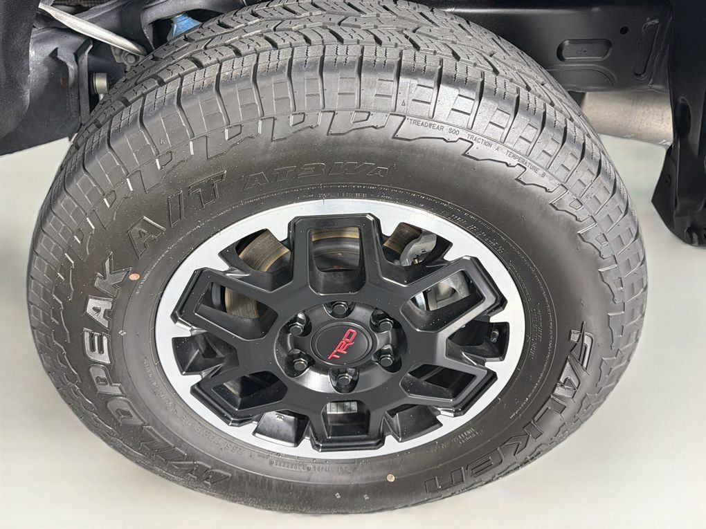 Used 2026 Toyota Tacoma TRD Off-Road AWD/4WD image 32
