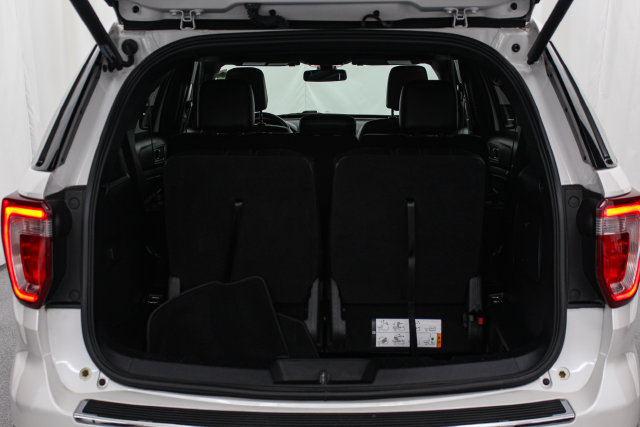 Certified 2018 Ford Explorer XLT w/ Equipment Group 202A FWD image 7