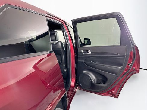 Used 2022 Jeep Grand Cherokee Laredo X AWD/4WD image 31