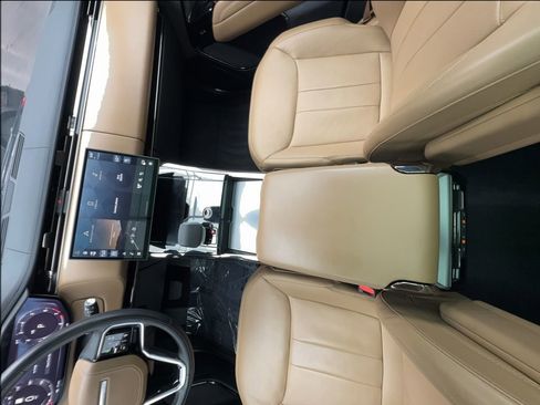 Used 2024 Land Rover Range Rover Sport SE AWD/4WD image 37