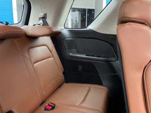 Used 2025 Nissan Pathfinder Platinum w/ Cargo Package image 42