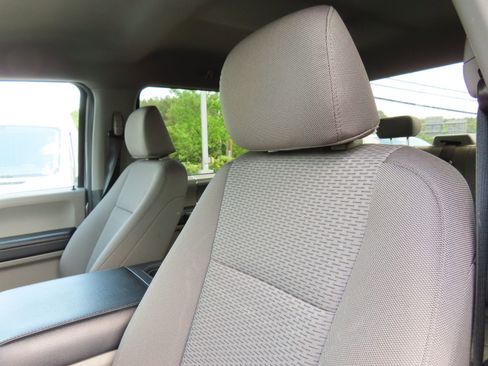 Used 2022 Ford F250 XLT w/ XLT Premium Package AWD/4WD image 32