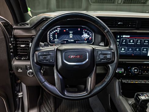 Used 2024 GMC Sierra 1500 AT4 w/ Technology Package AWD/4WD image 15