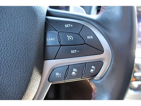 Used 2018 Jeep Grand Cherokee Trailhawk w/ Trailhawk Luxury Group AWD/4WD image 31