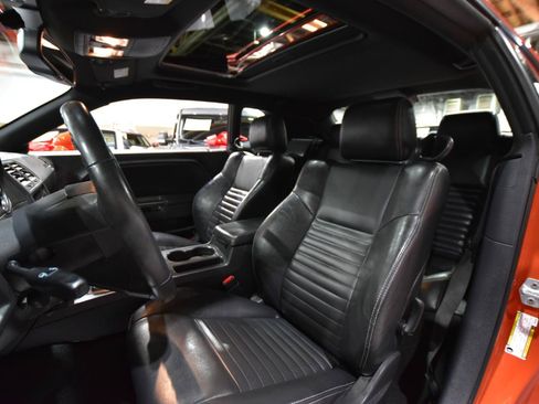 Used 2009 Dodge Challenger R/T RWD image 32