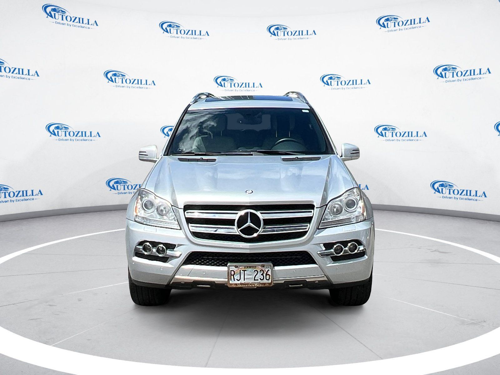 Used 2011 Mercedes-Benz GL 450 4MATIC image 8