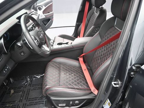 Used 2023 Genesis G70 2.0T w/ Sport Prestige Package AWD/4WD image 18