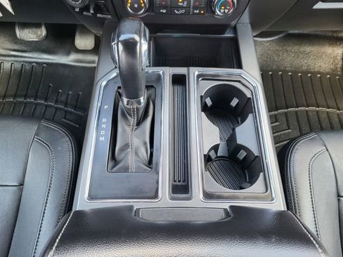 Used 2019 Ford F150 XLT w/ Equipment Group 302A Luxury AWD/4WD image 19