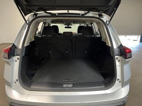 Used 2024 Nissan Rogue S AWD/4WD image 16