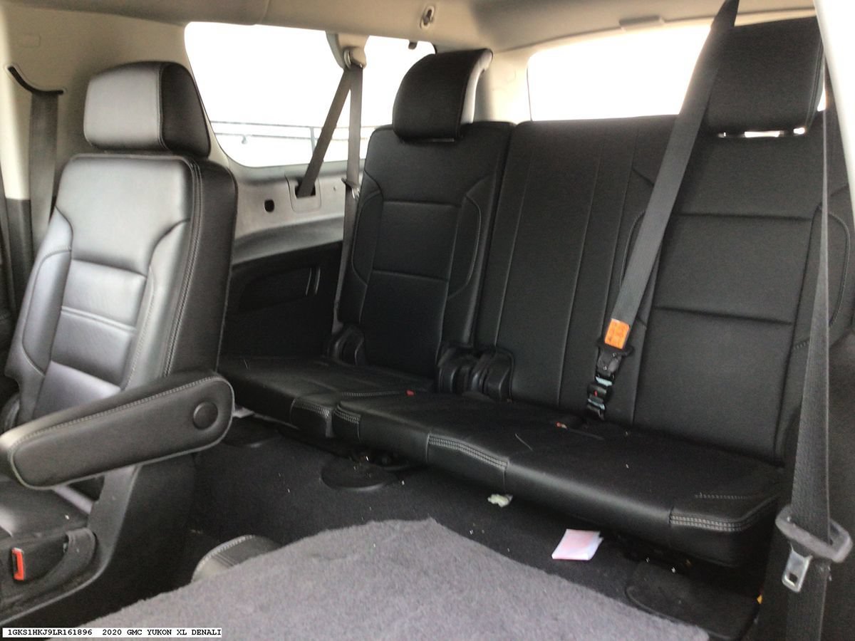Used 2020 GMC Yukon XL Denali w/ Denali Ultimate Package RWD image 15
