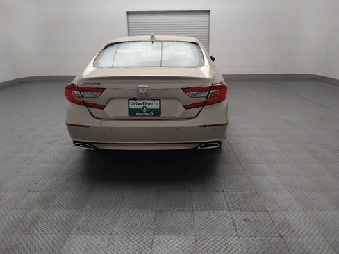 Used 2018 Honda Accord Touring image 7