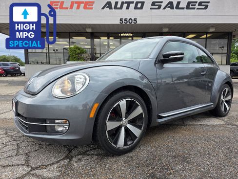 Used 2012 Volkswagen Beetle 2.0T FWD image 1