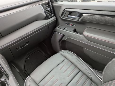 Used 2024 GMC Sierra 1500 AT4X image 16