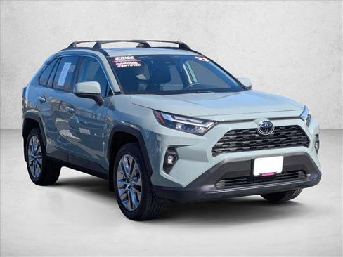 Used 2023 Toyota RAV4 XLE Premium image 3