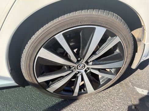 Used 2021 Nissan Altima 2.5 SR image 10