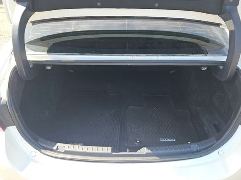 Used 2023 MAZDA MAZDA3 s FWD image 6