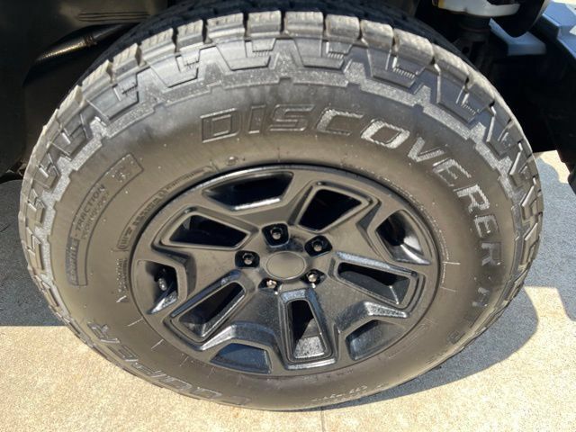 Used 2015 Jeep Wrangler Unlimited Sport AWD/4WD image 8