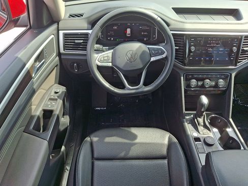 Used 2023 Volkswagen Atlas SE AWD/4WD image 11