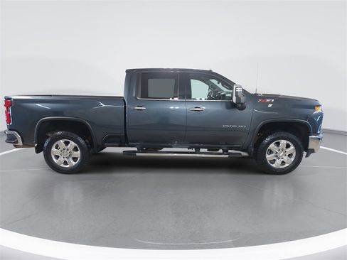 Used 2020 Chevrolet Silverado 2500 LTZ w/ LTZ Premium Package image 2