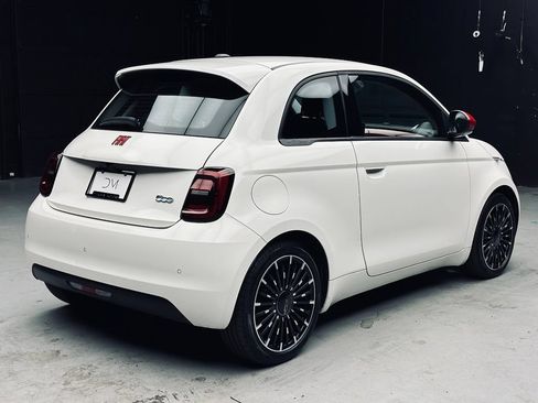 Used 2024 FIAT 500 e (RED) FWD image 7