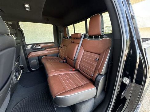 Certified 2025 GMC Sierra 2500 Denali Ultimate AWD/4WD image 26