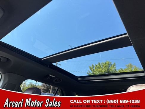 Used 2022 Ford Explorer Platinum w/ Equipment Group 601A image 27