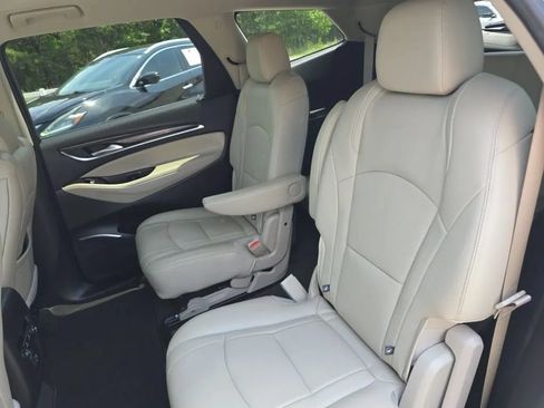 Used 2020 Buick Enclave Essence FWD image 37