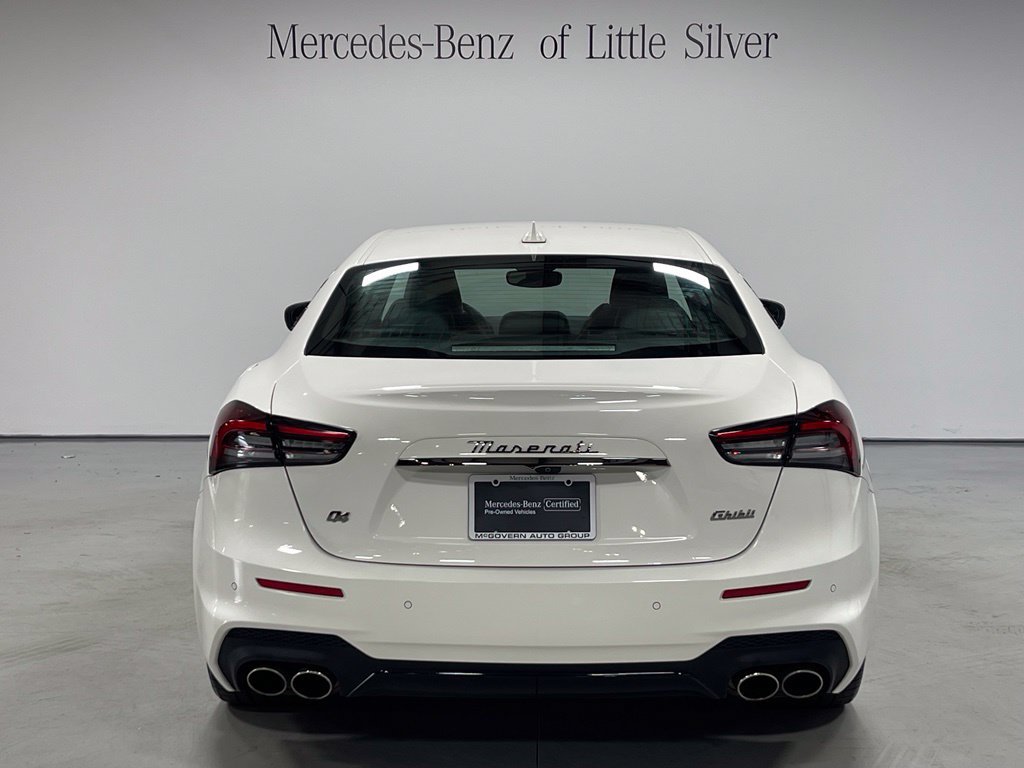 Used 2024 Maserati Ghibli Modena Q4 AWD/4WD image 4