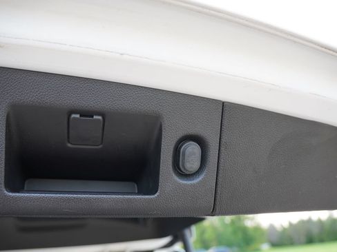 Used 2020 Chevrolet Tahoe LT AWD/4WD image 24