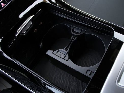 New 2025 Mercedes-Benz C 300 4MATIC Sedan image 26