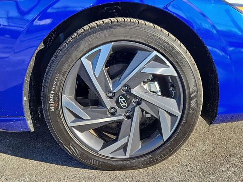 Used 2025 Hyundai Elantra Sport image 31
