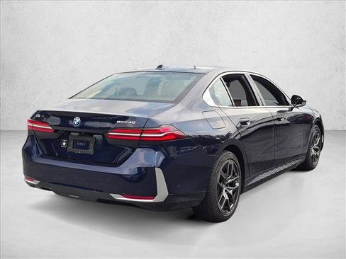 Used 2024 BMW i5 eDrive40i w/ Convenience Package RWD image 5