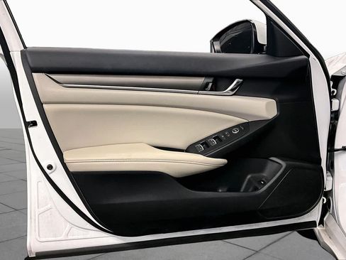 Used 2021 Honda Accord LX image 21