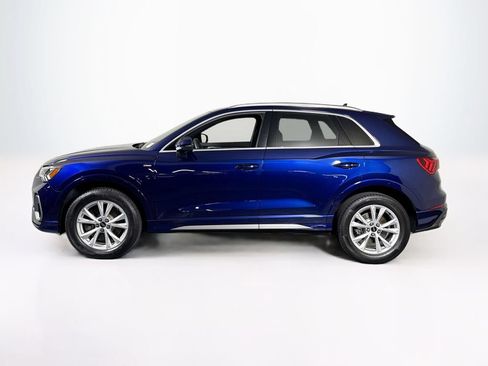Certified 2025 Audi Q3 2.0T Premium w/ Convenience Package AWD/4WD image 2