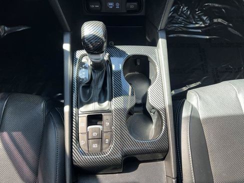 Used 2019 Hyundai Santa Fe Limited AWD/4WD image 18