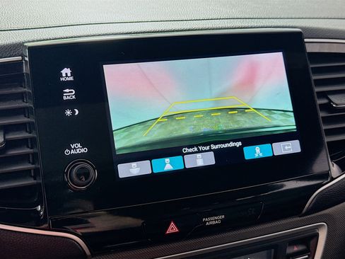 Used 2022 Honda Passport TrailSport image 3