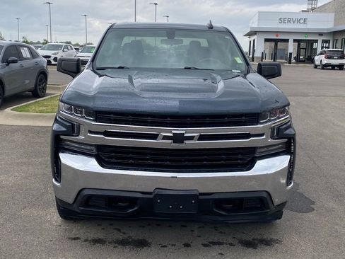 Used 2020 Chevrolet Silverado 1500 LT w/ Fleet Comfort Package AWD/4WD image 2