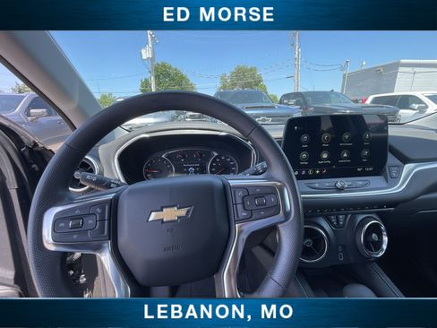 Certified 2024 Chevrolet Blazer LT w/ Convenience Package FWD image 11