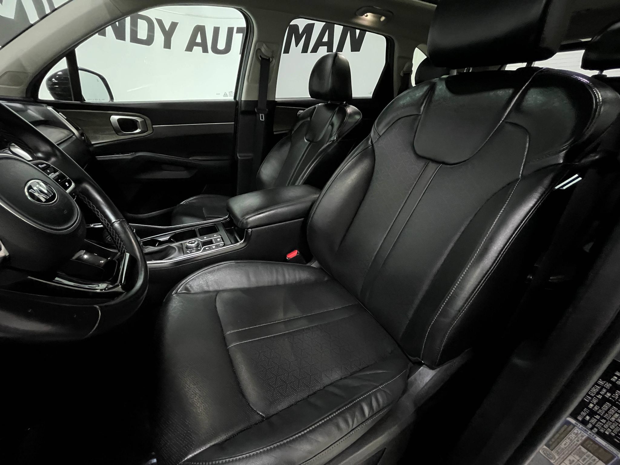 Used 2021 Kia Sorento EX w/ Panoramic Sunroof Package AWD/4WD image 13