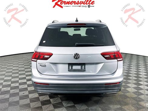 Used 2021 Volkswagen Tiguan S image 6