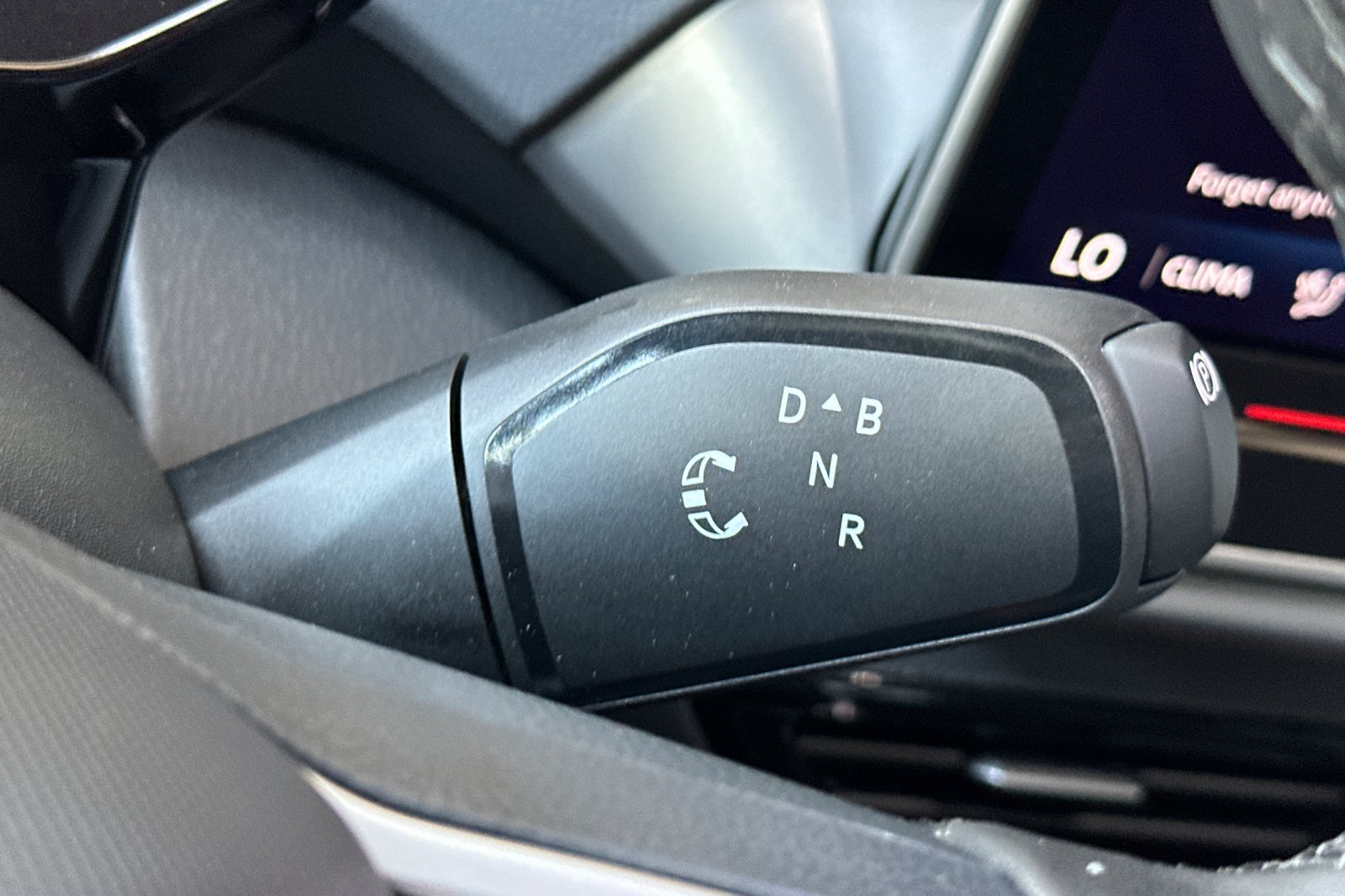 New 2026 Volkswagen ID.4 Pro RWD image 20
