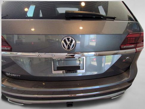 Used 2020 Volkswagen Atlas SEL AWD/4WD image 30