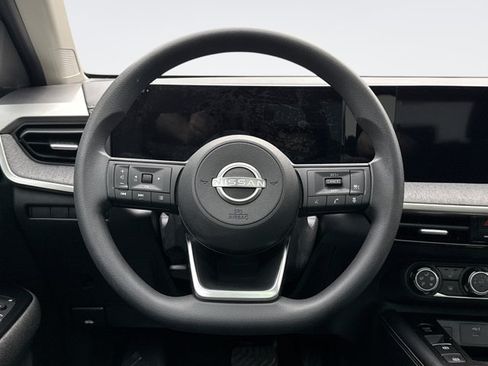Used 2025 Nissan Kicks SV w/ SV Premium Package AWD/4WD image 12