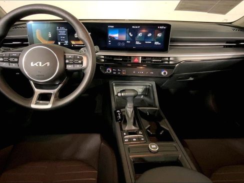 Used 2025 Kia K5 LXS FWD image 15